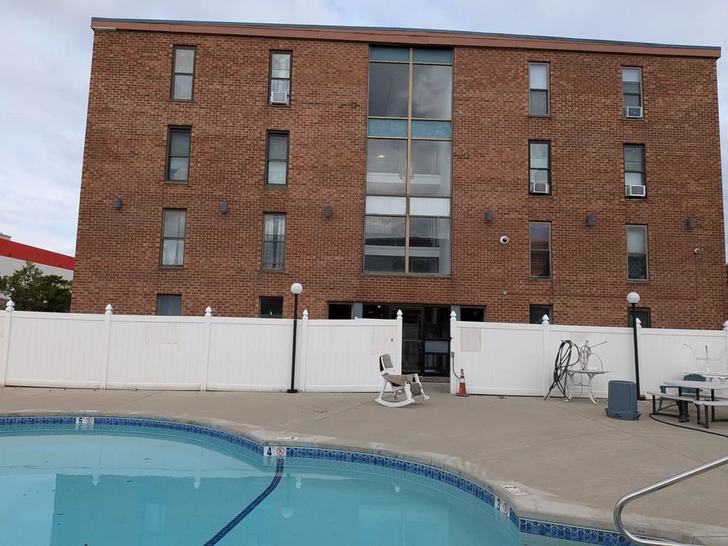 175 Ward St #28, Revere