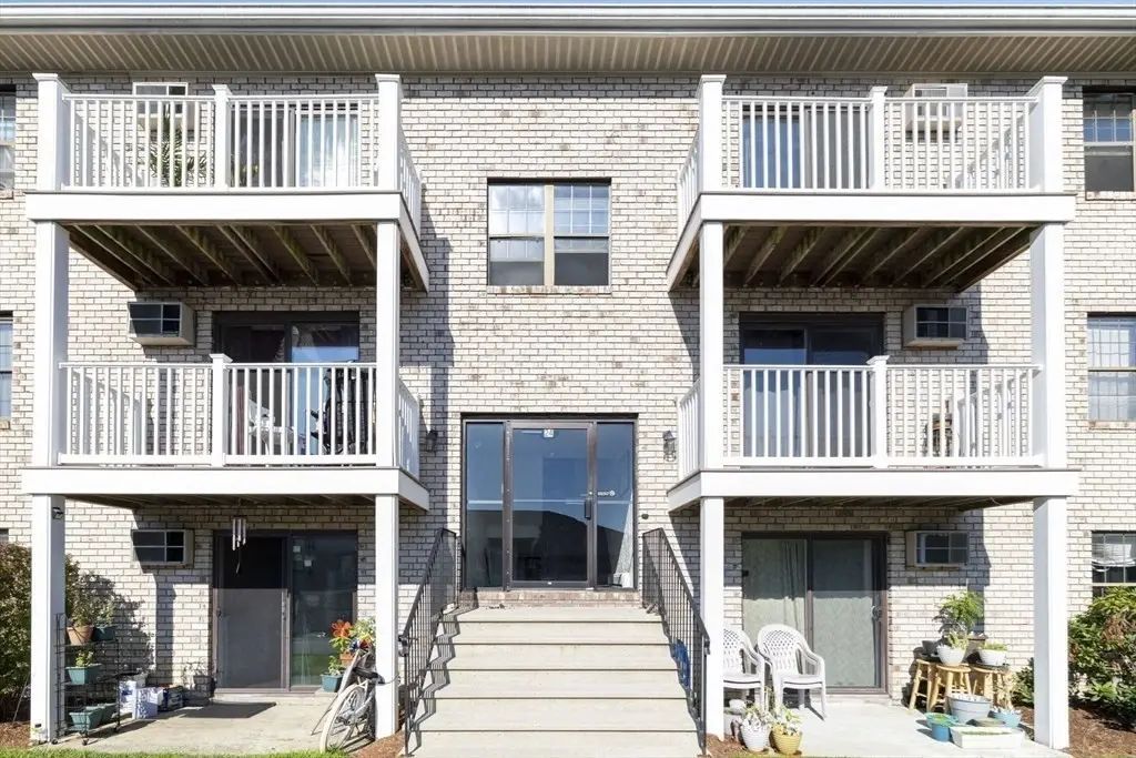 24 Kenmar Dr #239, Billerica