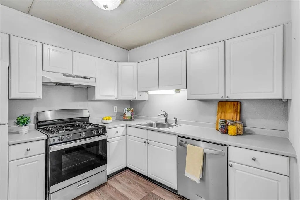 1550 Worcester Road #101, Framingham