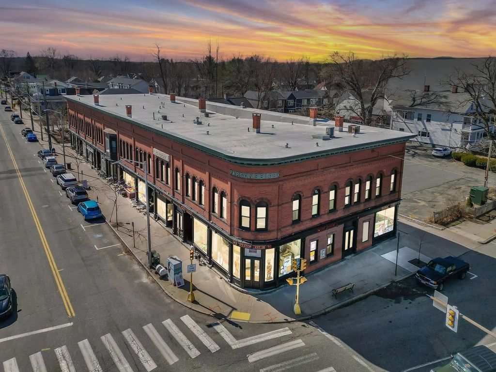 92.5 Maple St #3, Northampton
