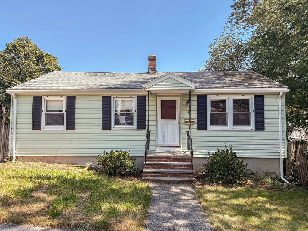 48 Home Street, Peabody