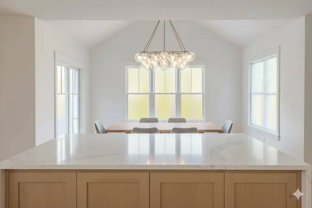 8 Brown Ave, Newburyport