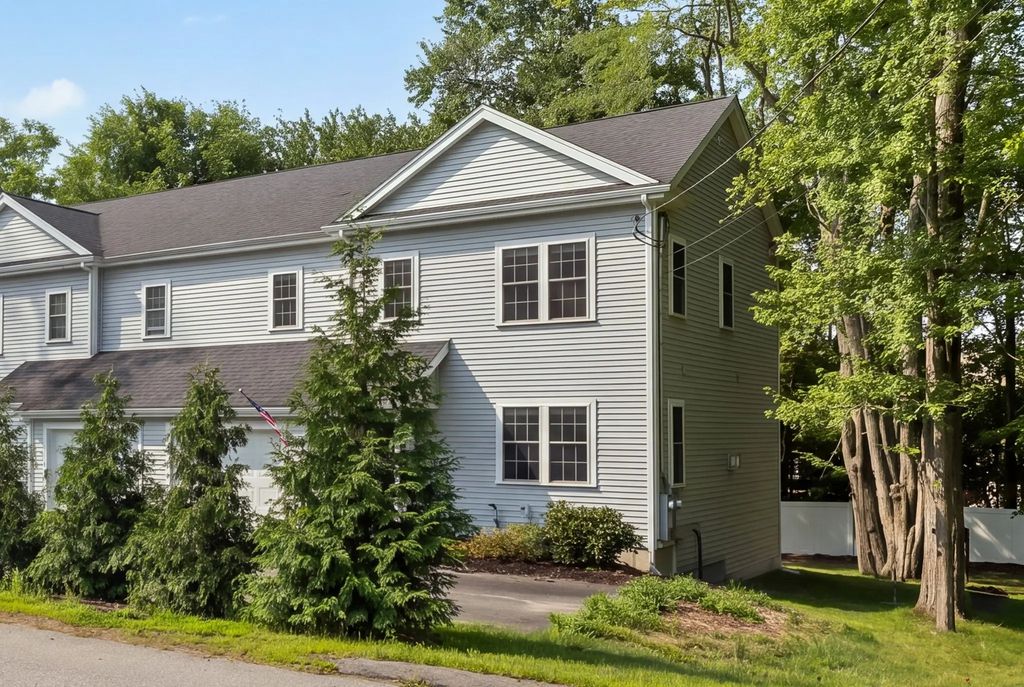 57 Martin St #b, Millbury