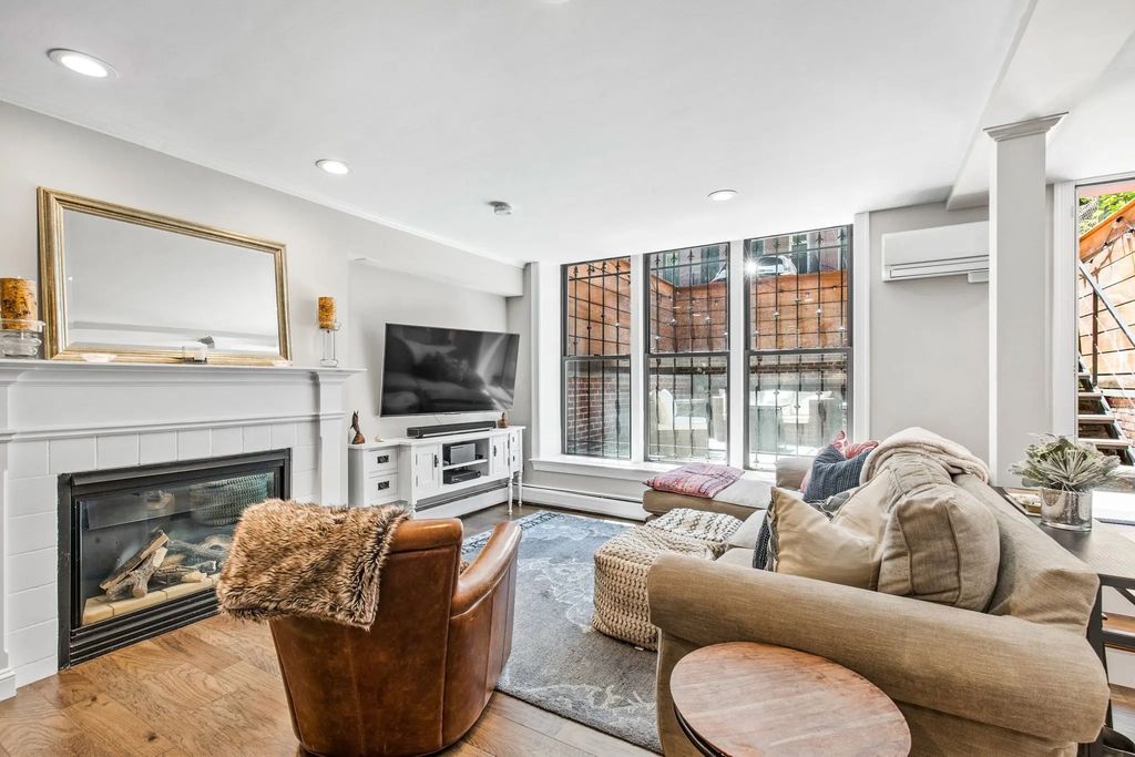 208 W Springfield St. #1, Boston