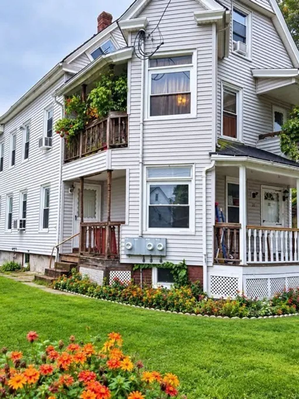 22-24 Raymond Place, Springfield