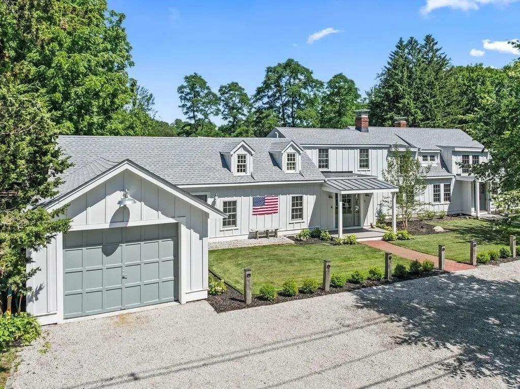 6 Curve Street, Sherborn