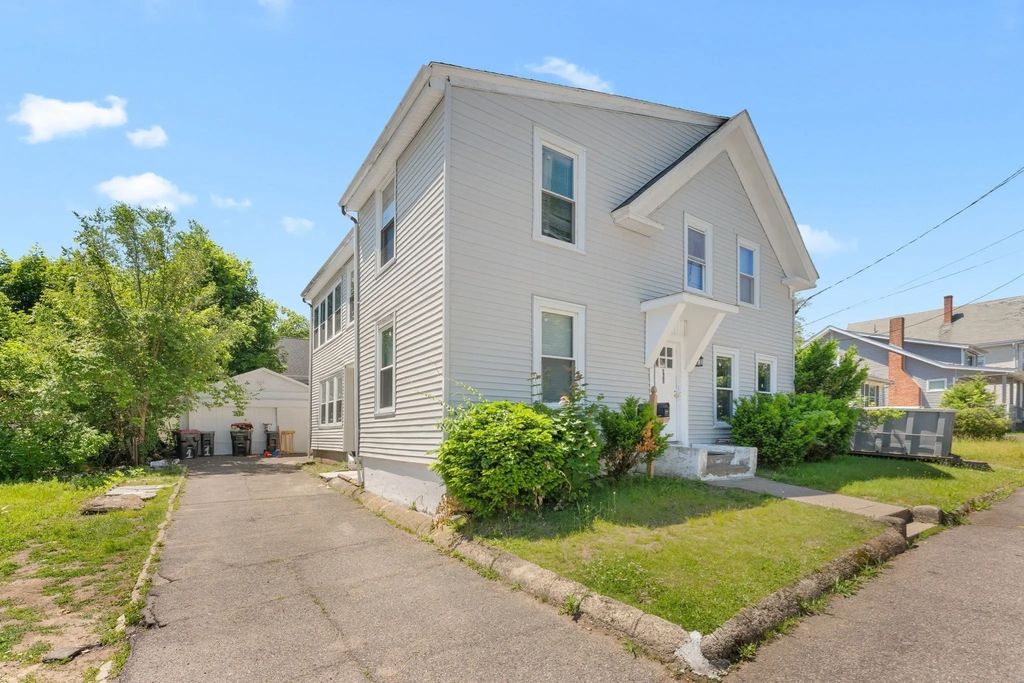 112 Ford St, Brockton