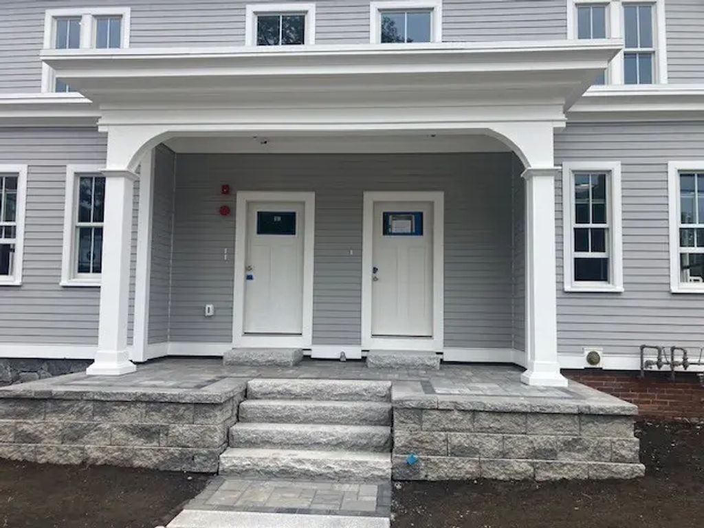 1087 Mass Ave #2, Arlington