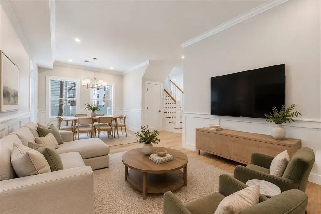 147 W 8th Street #147, Boston