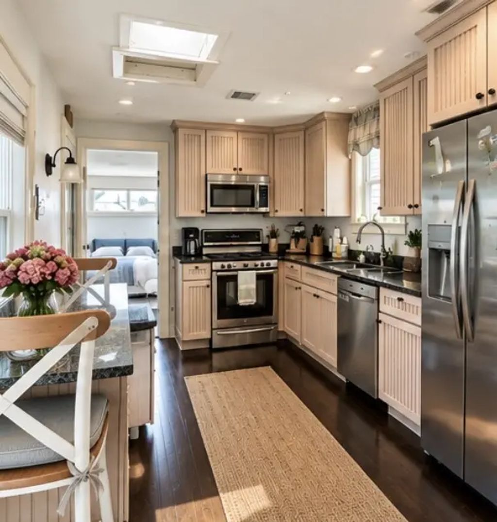 581 E 8th Street #2, Boston