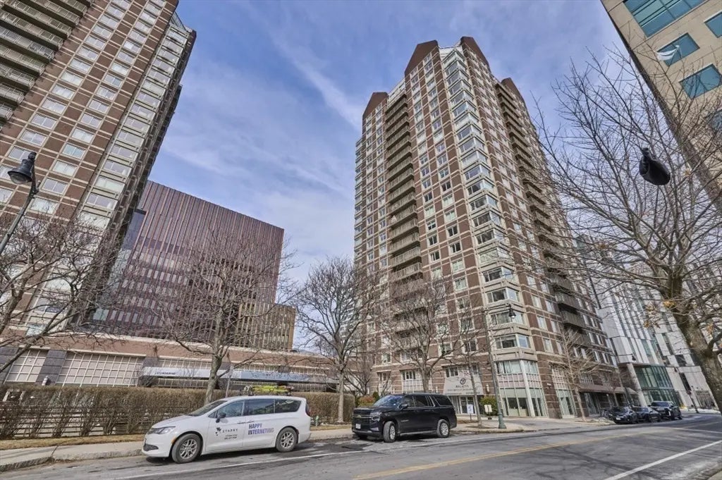 10 Museum Way #525, Cambridge