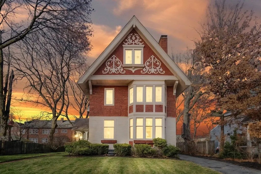 28 Melville Ave, Boston