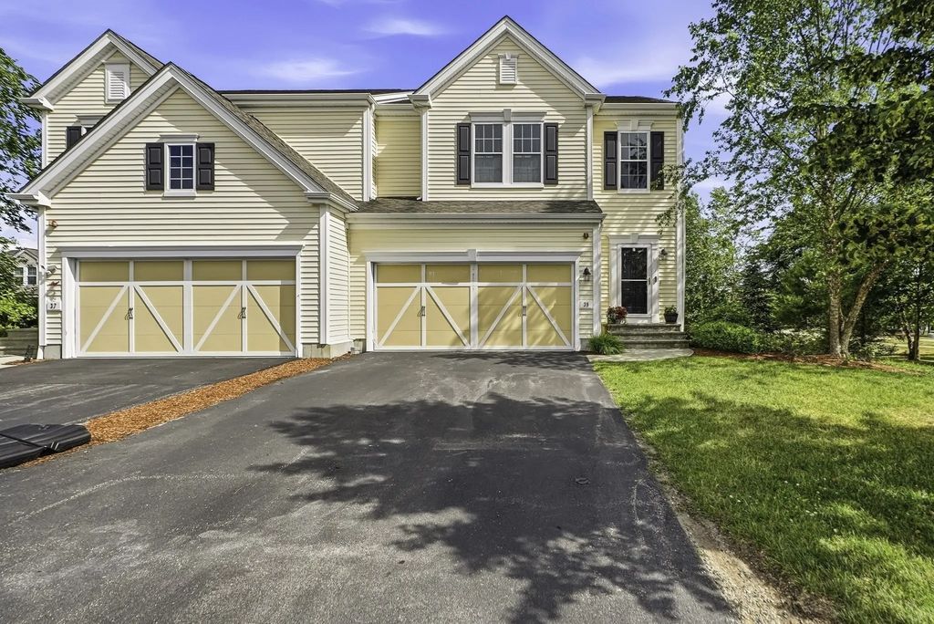 39 Frostpane Ln #39, Hopkinton