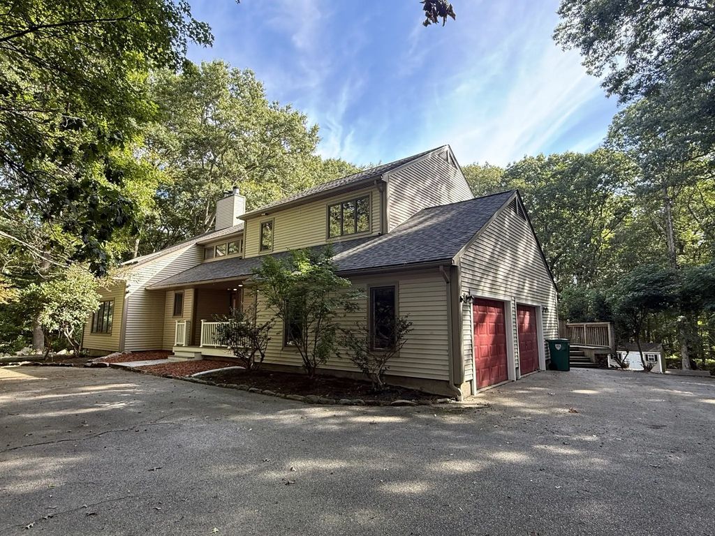 26 Trout Brook Lane, Scituate