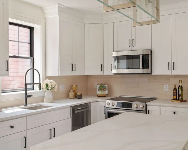 387 Norfolk St #1, Cambridge