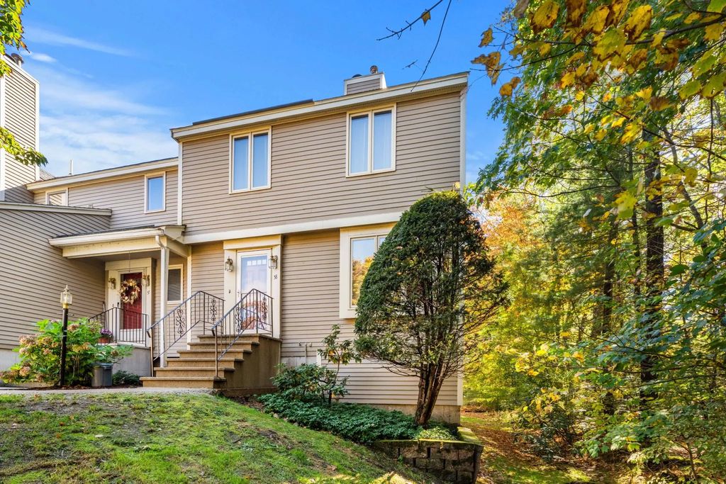 58 Brickett Hill Circle #58, Haverhill