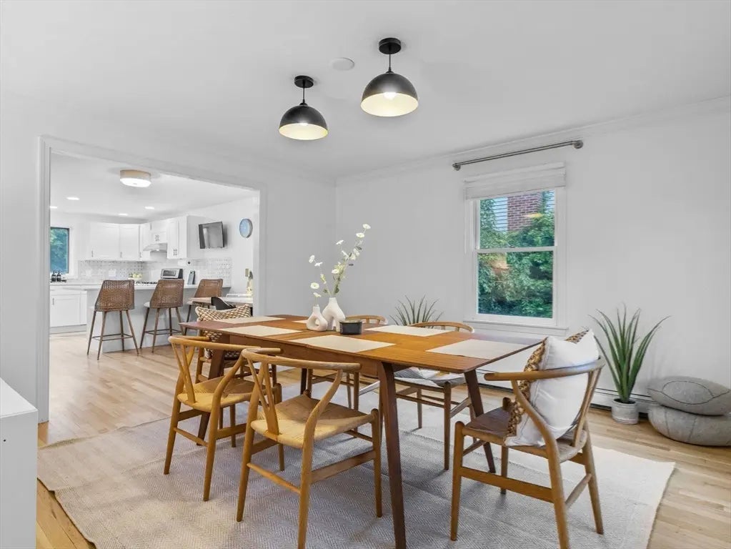 168 Maple St, Boston