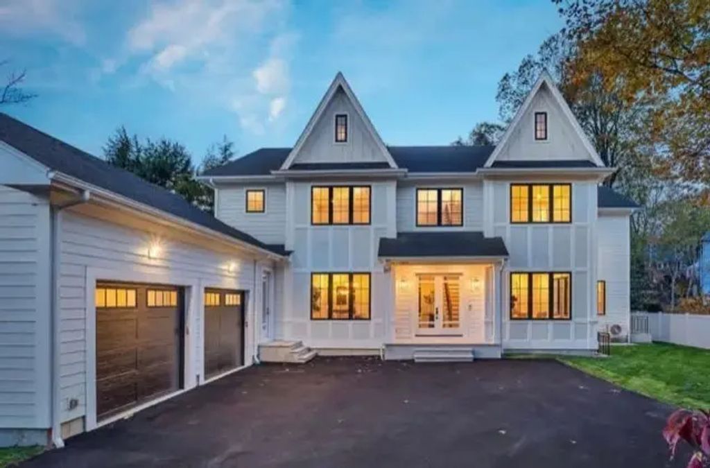 42 Bow Road, Newton
