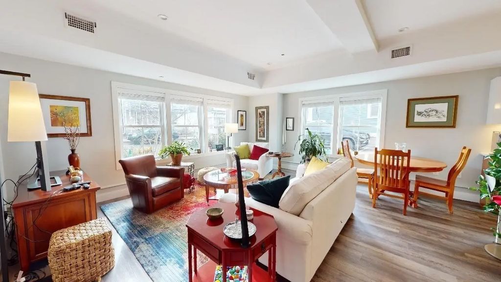 259 Walden St. #104, Cambridge