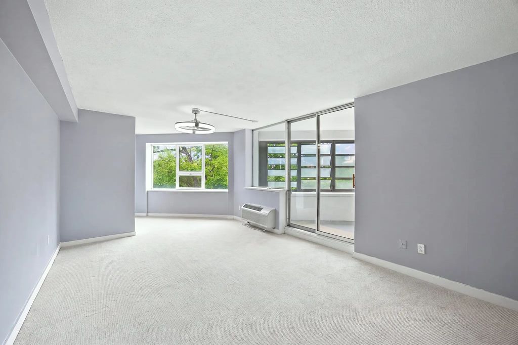 101 Mulberry St #219, Springfield