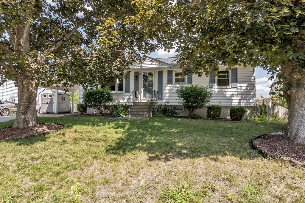 12 Oakland, Lawrence