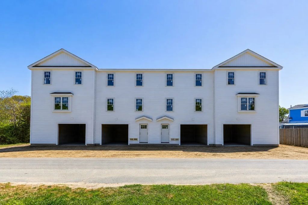 10 Harrison Ave #2, Bourne