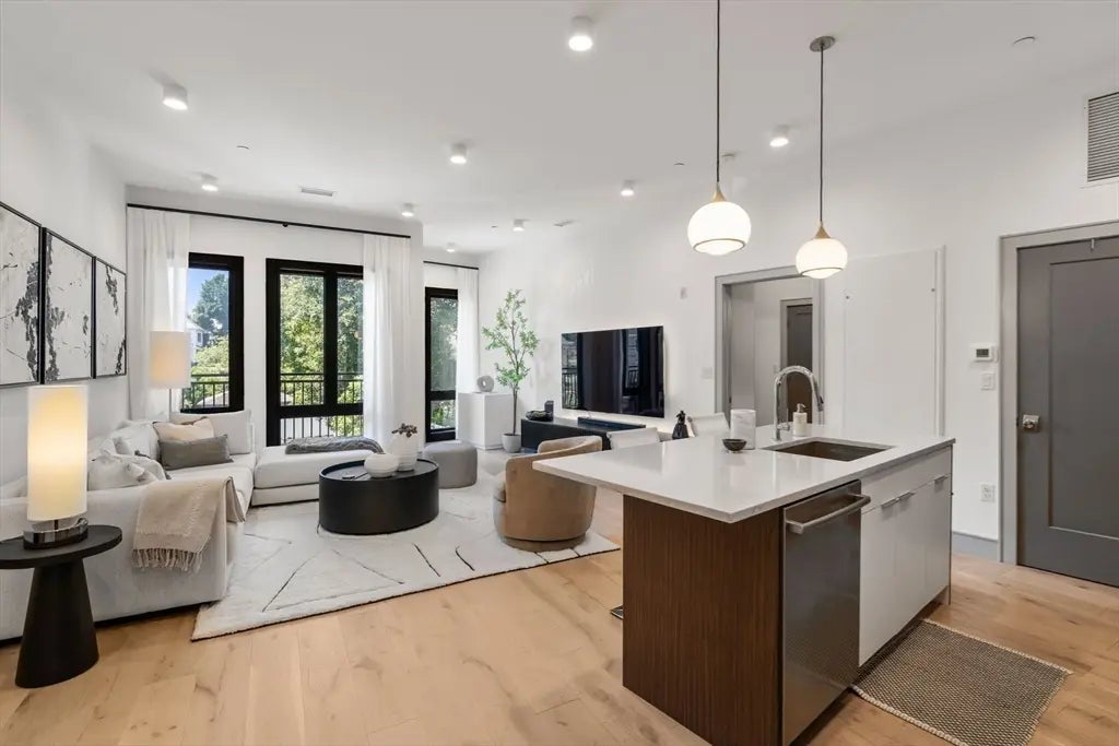 101 N. Beacon #206, Watertown