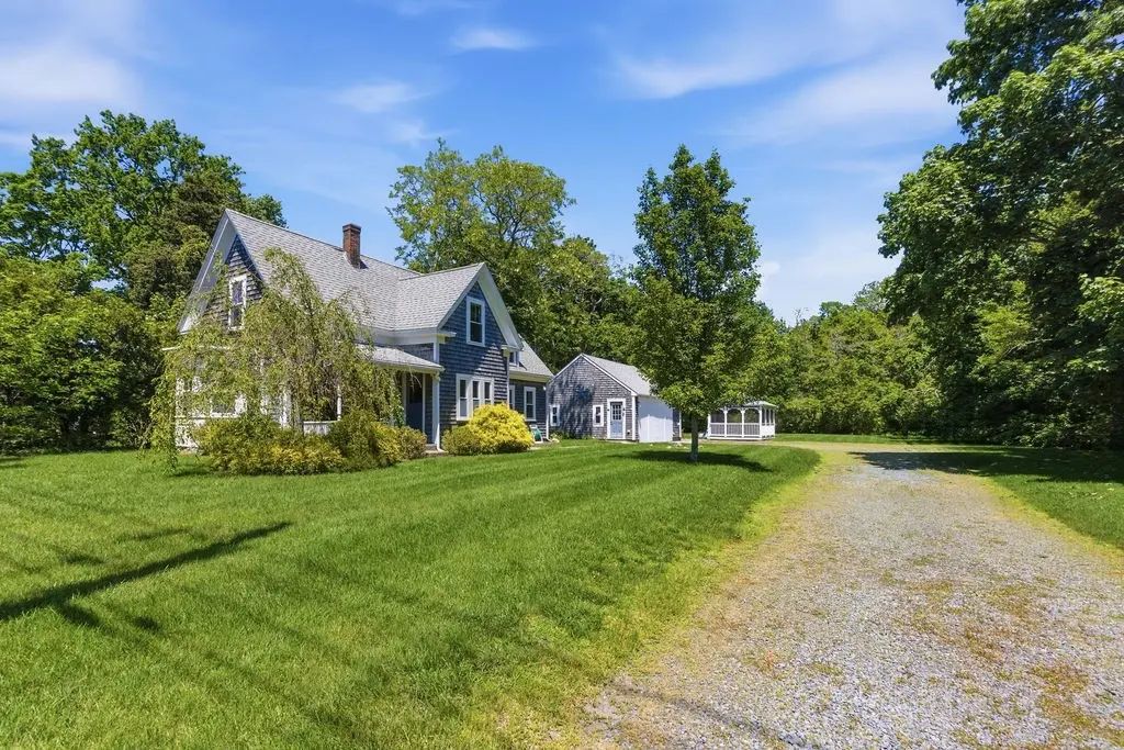 18 Nobscussett Road, Dennis