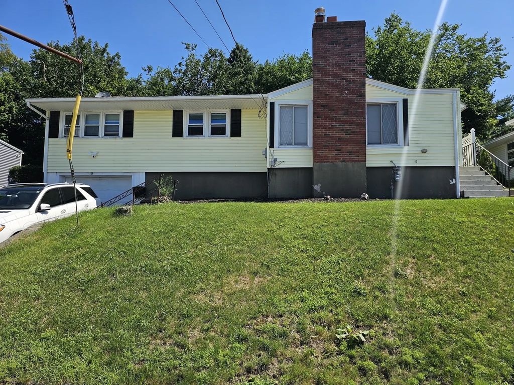 10 Marmion Ave, Worcester