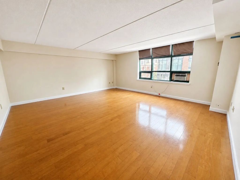 108 Peterborough Street #7e, Boston