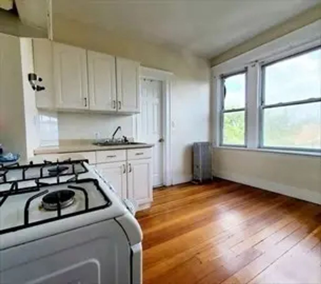 279 Harvard #43, Cambridge