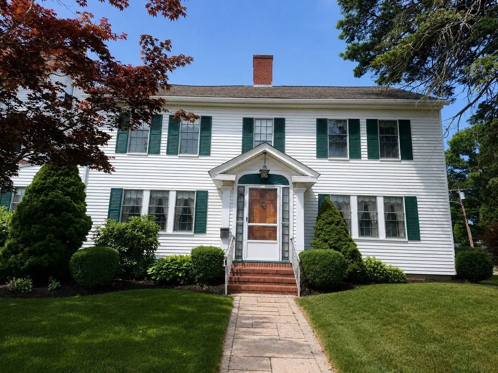 24 Congress St, Milford