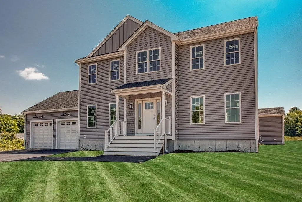 123 John Scott Boulevard, Norton