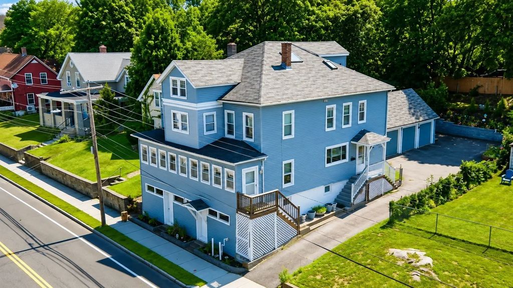 189 Oak St, Clinton