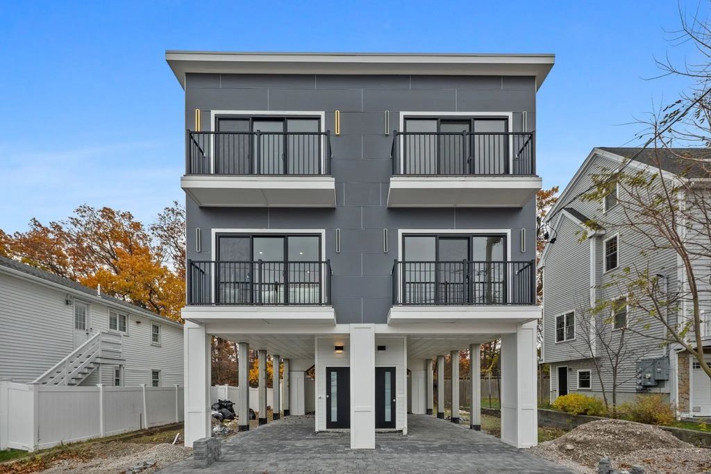 599 Sea St ##1, Quincy