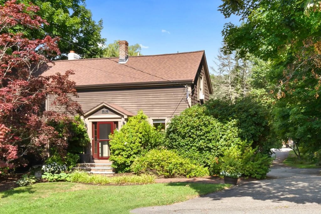 257 Centre Street, Danvers