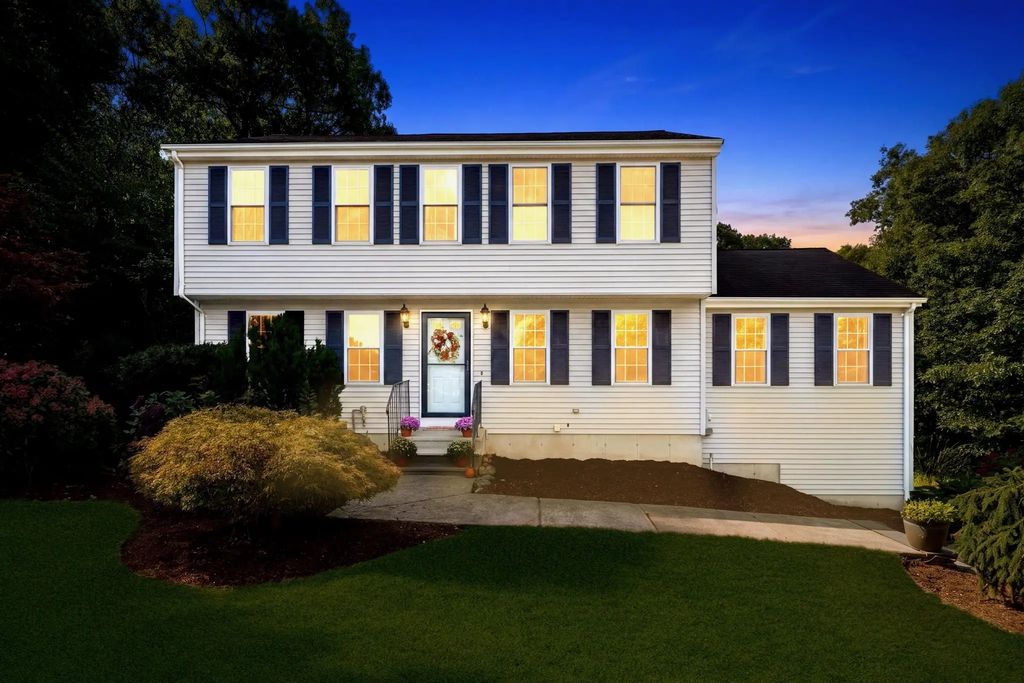 26 Sunset Dr, Douglas