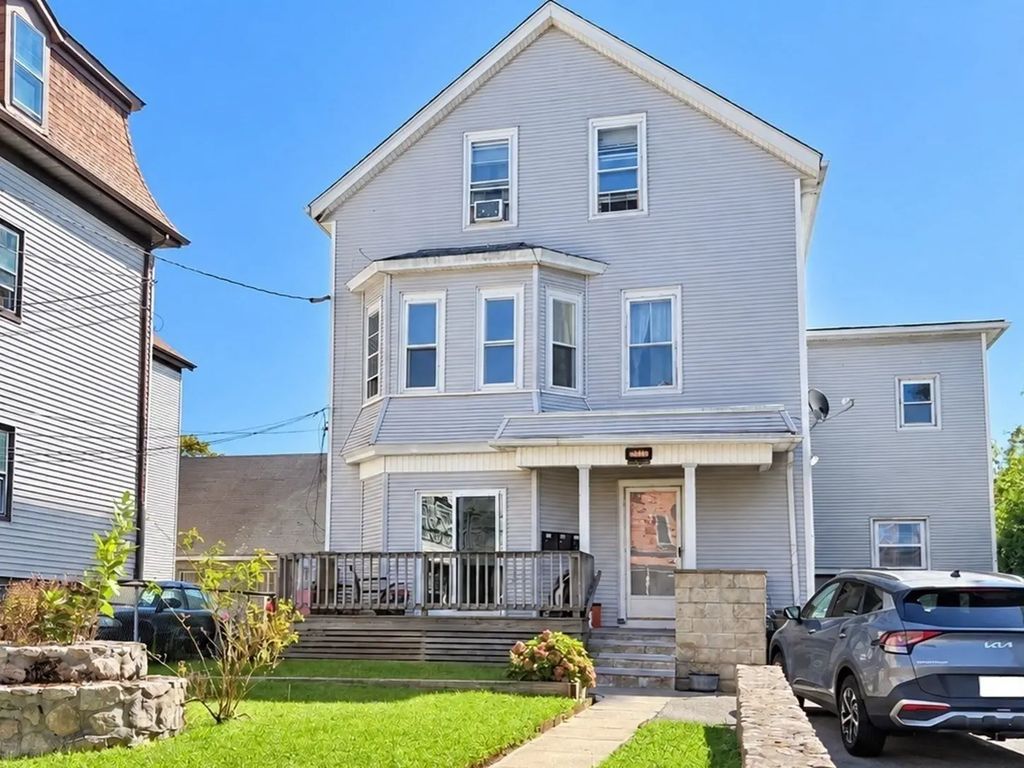 456 Coggeshall St #2, Fall River