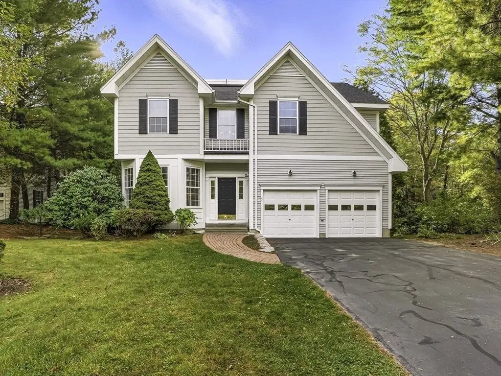 3 Candlewood Lane, Southborough
