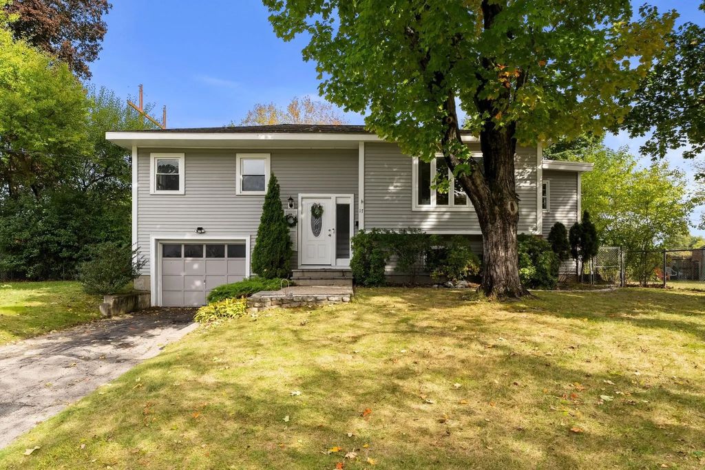 17 Brigati Ter, Framingham
