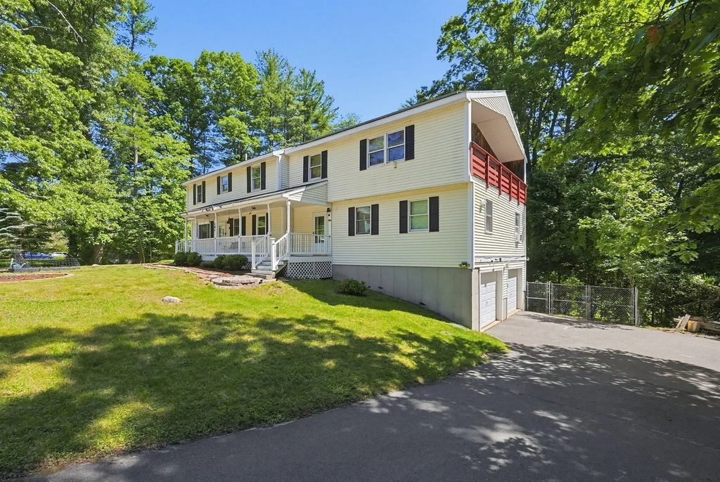 14 Terra Ln, Hudson
