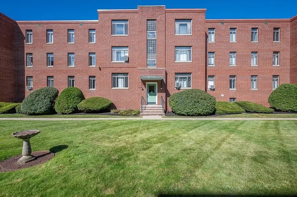 10 Ashland Street #3r, Worcester