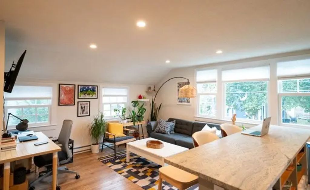 6 Railroad Avenue #b, Rockport