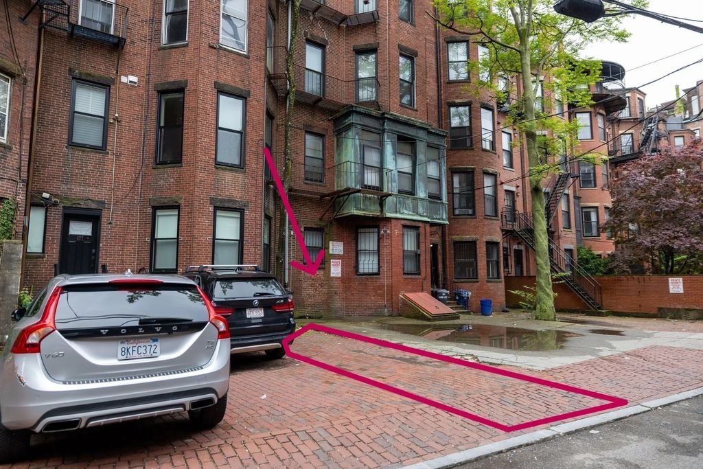 377 Commonwealth Ave P3, Boston
