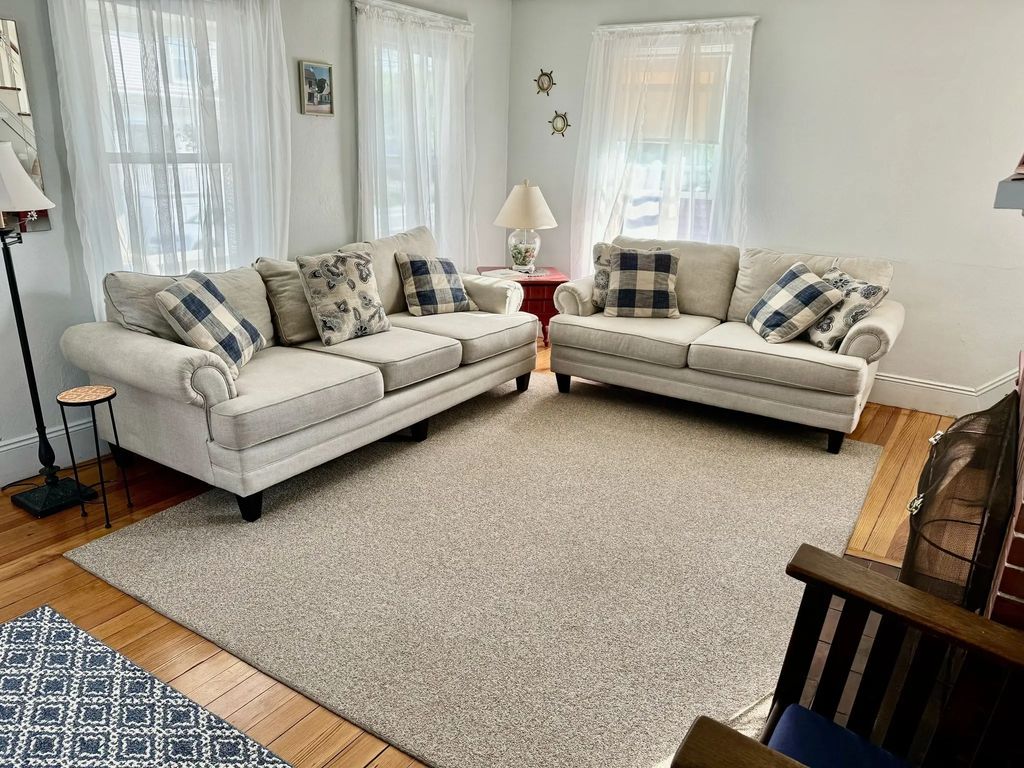 73 E St Winter Rental Only #sept-5/31, Hull