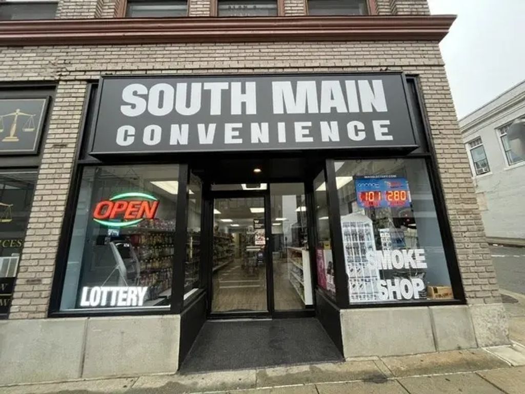 238 South Main Street, Fall River