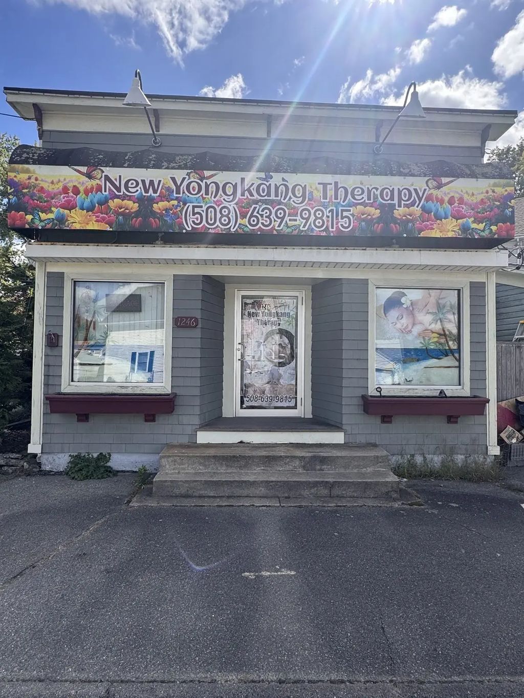 1246 S Main, Attleboro