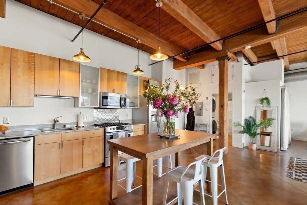 60 Dudley St #322, Chelsea