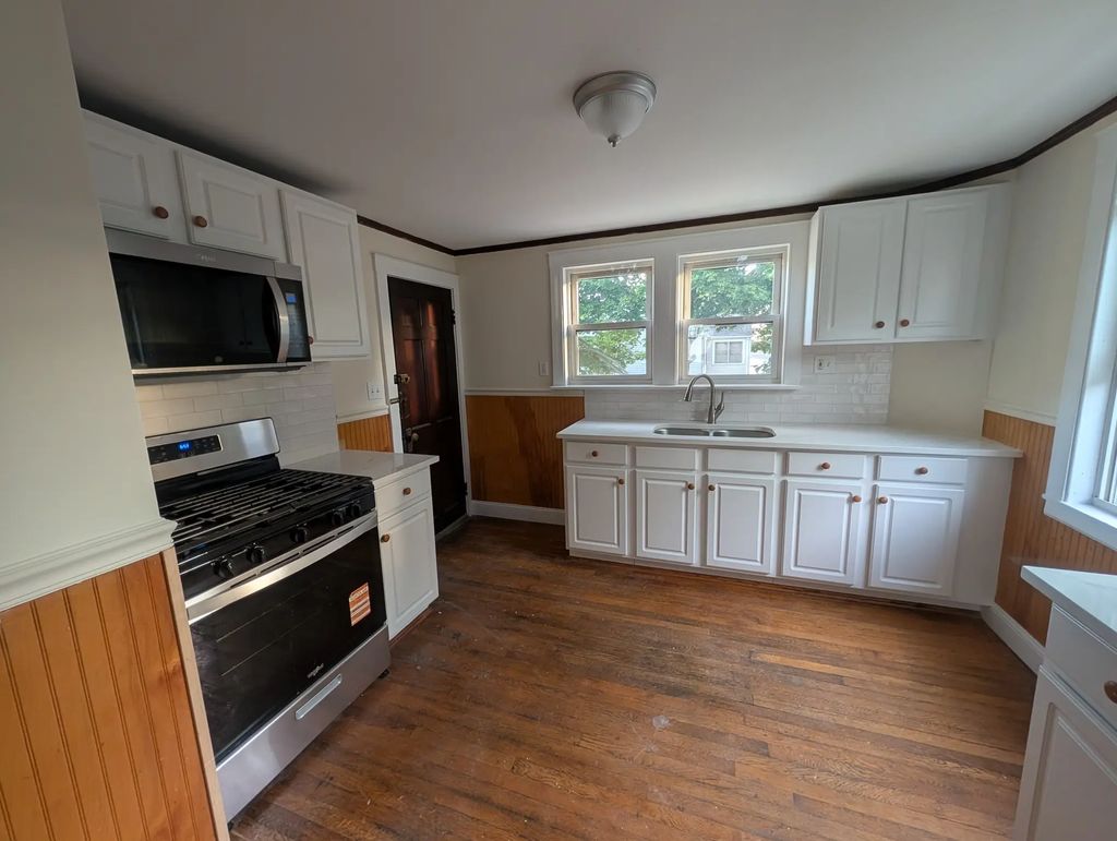 90 Lawn Ave #2, Quincy