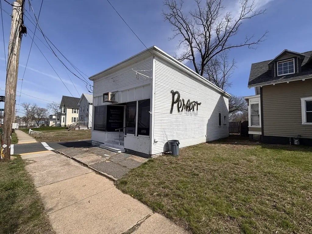 155 East St #151, Chicopee